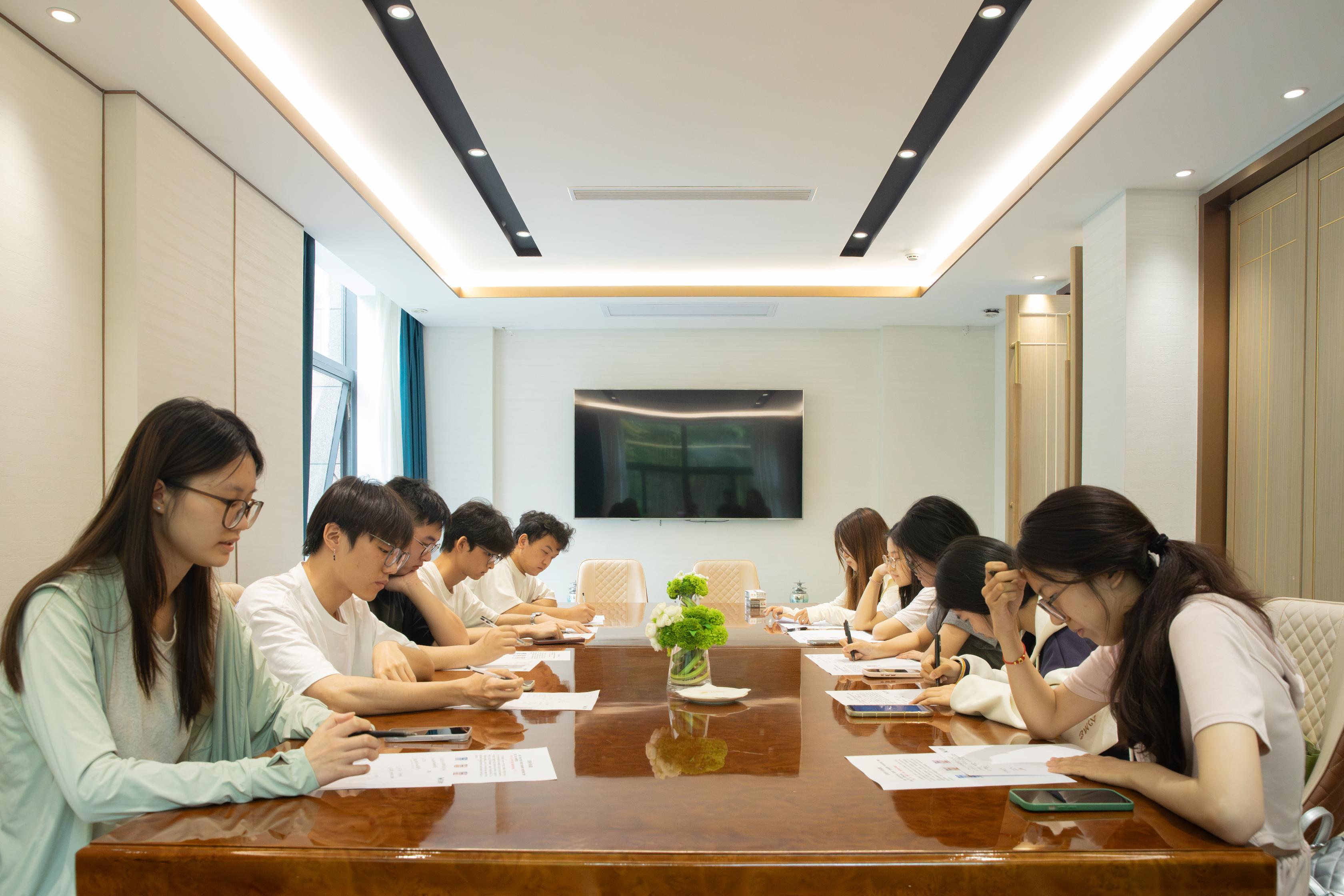 无领导小组面试(模拟演练)